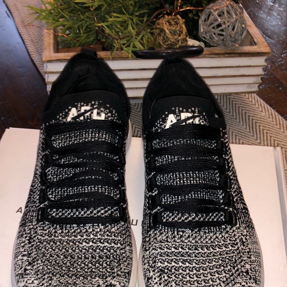 Apl Techloom Running Shoes! - image 8